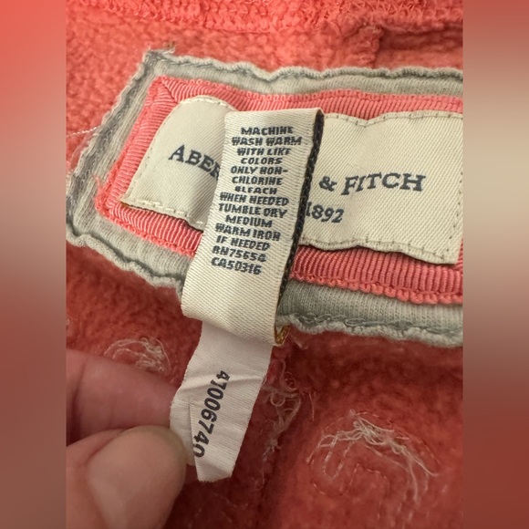 Abercrombie & Fitch Cropped Sweatpants Butt Spell Out Pink y2k 90s Size Medium - Picture 10 of 10